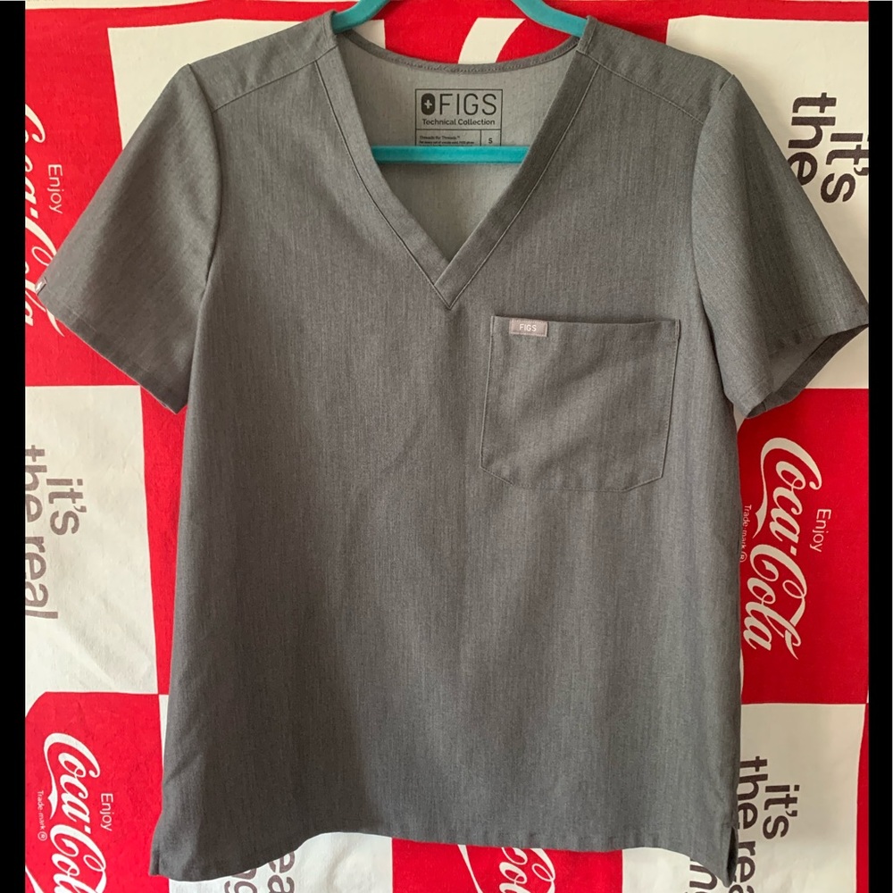 Figs Catarina pocket scrub top